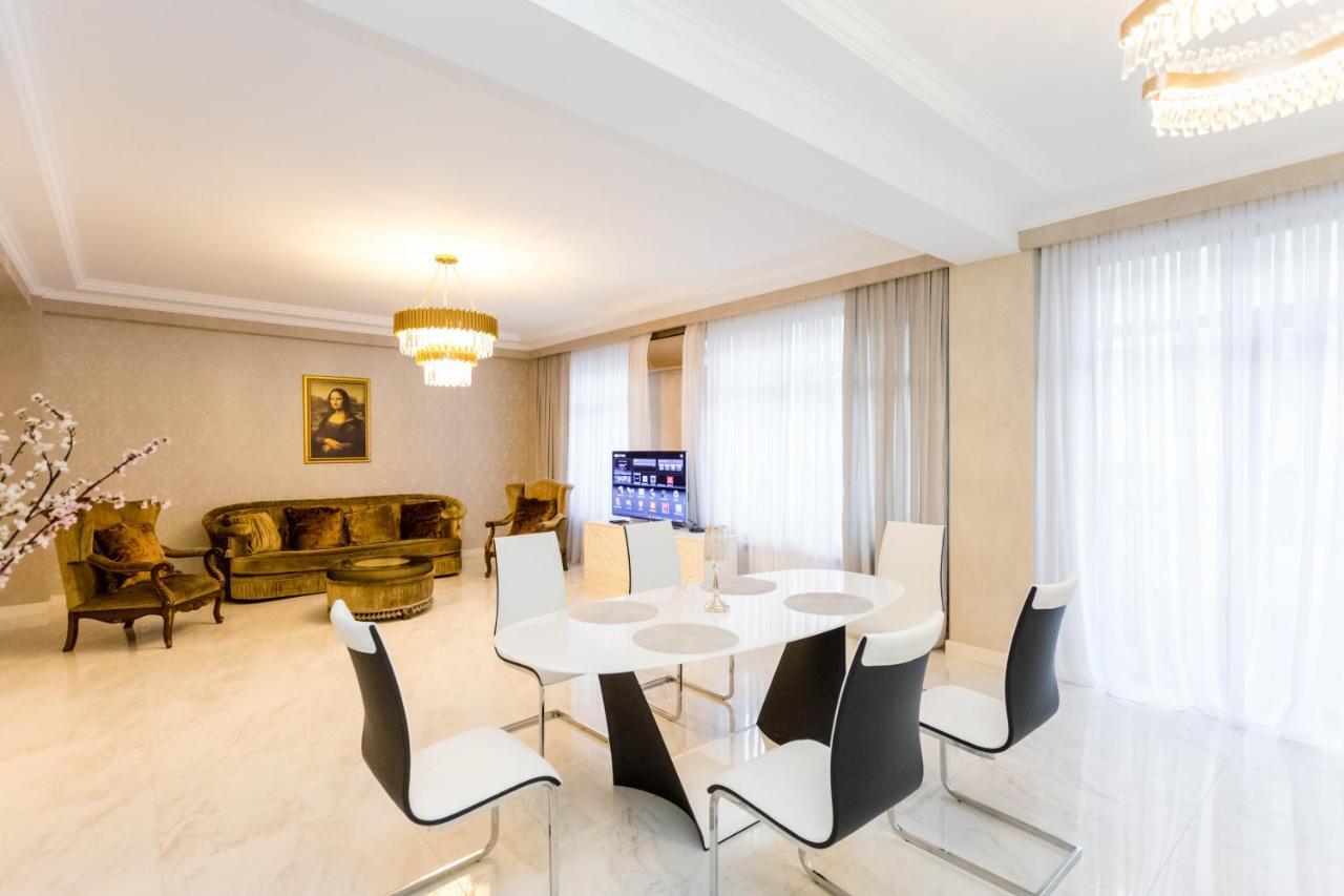 The Grand Apartment Tiflis Exterior foto