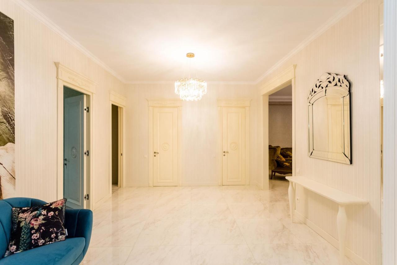 The Grand Apartment Tiflis Exterior foto
